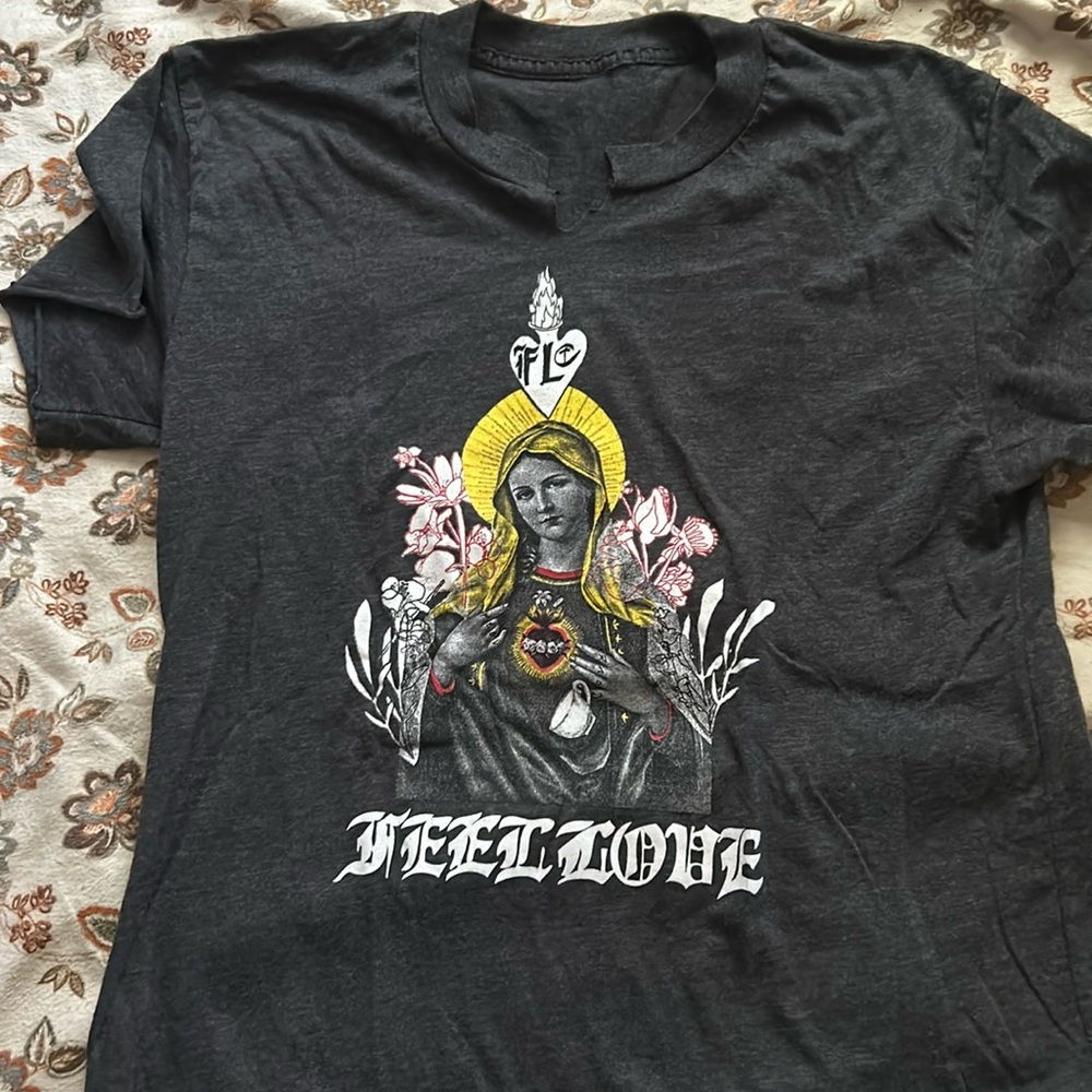 Feel love